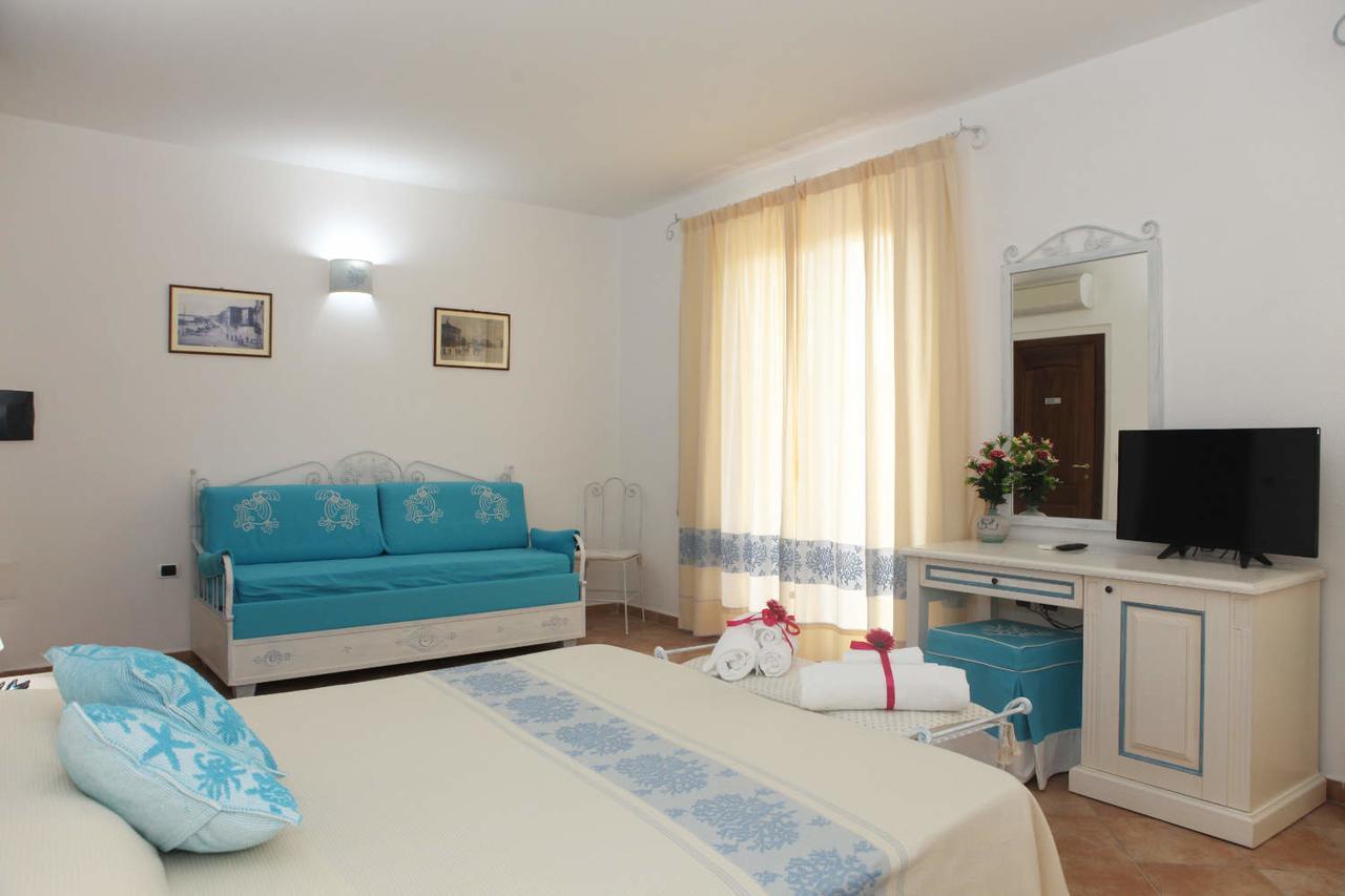 Guest House Villabianca La Maddalena  Ngoại thất bức ảnh