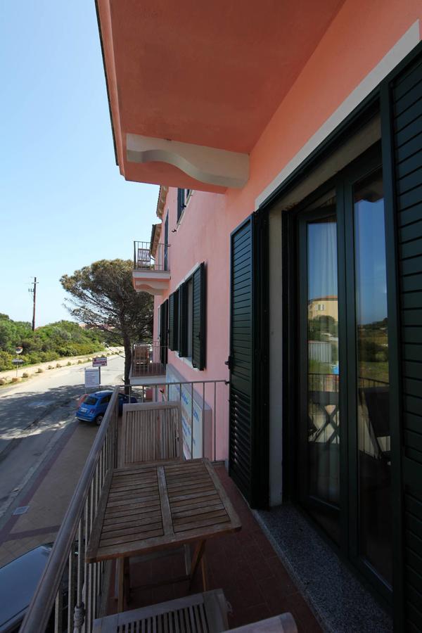 Guest House Villabianca La Maddalena  Ngoại thất bức ảnh
