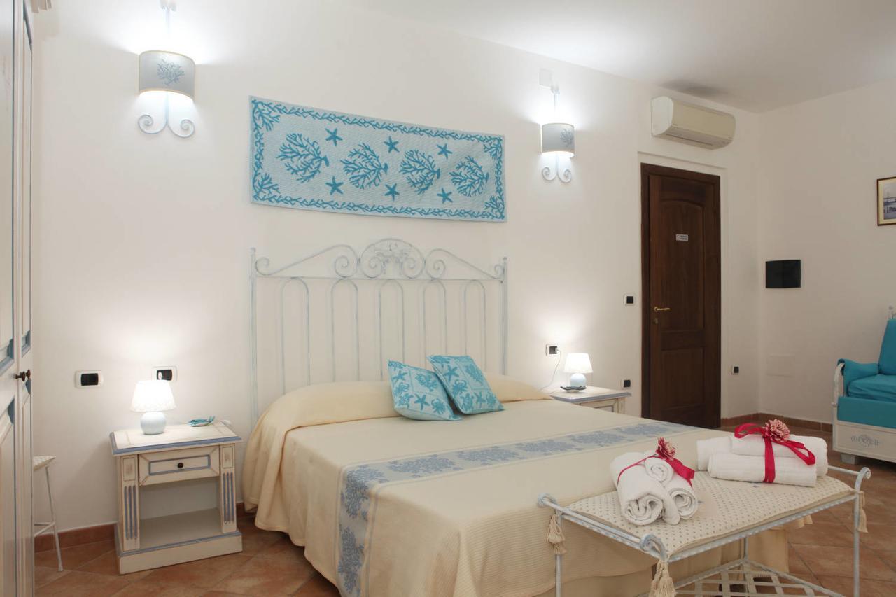 Guest House Villabianca La Maddalena  Ngoại thất bức ảnh