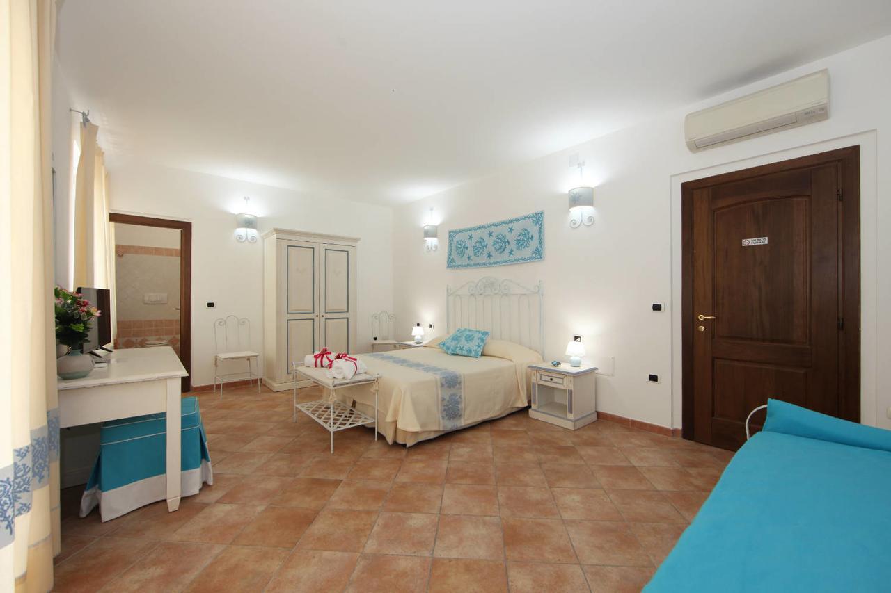 Guest House Villabianca La Maddalena  Ngoại thất bức ảnh