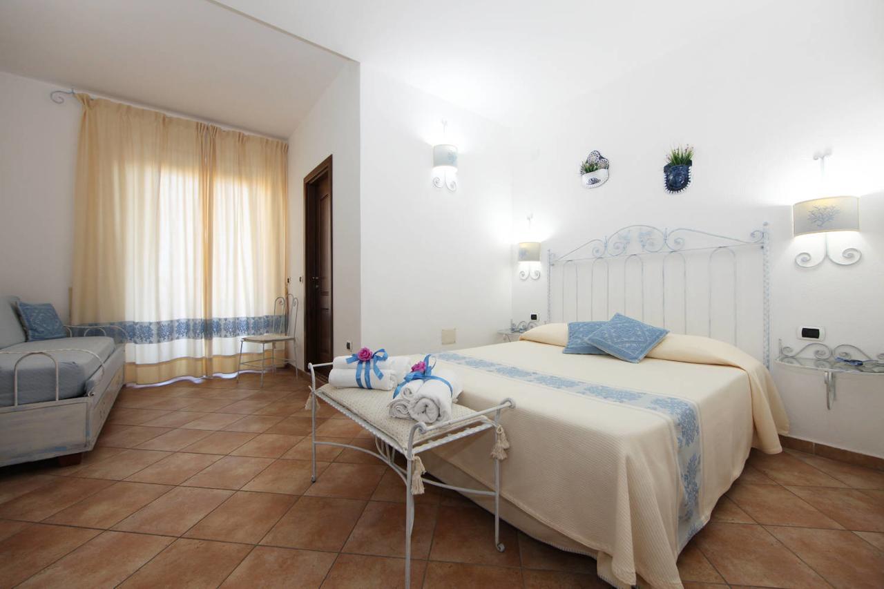 Guest House Villabianca La Maddalena  Ngoại thất bức ảnh