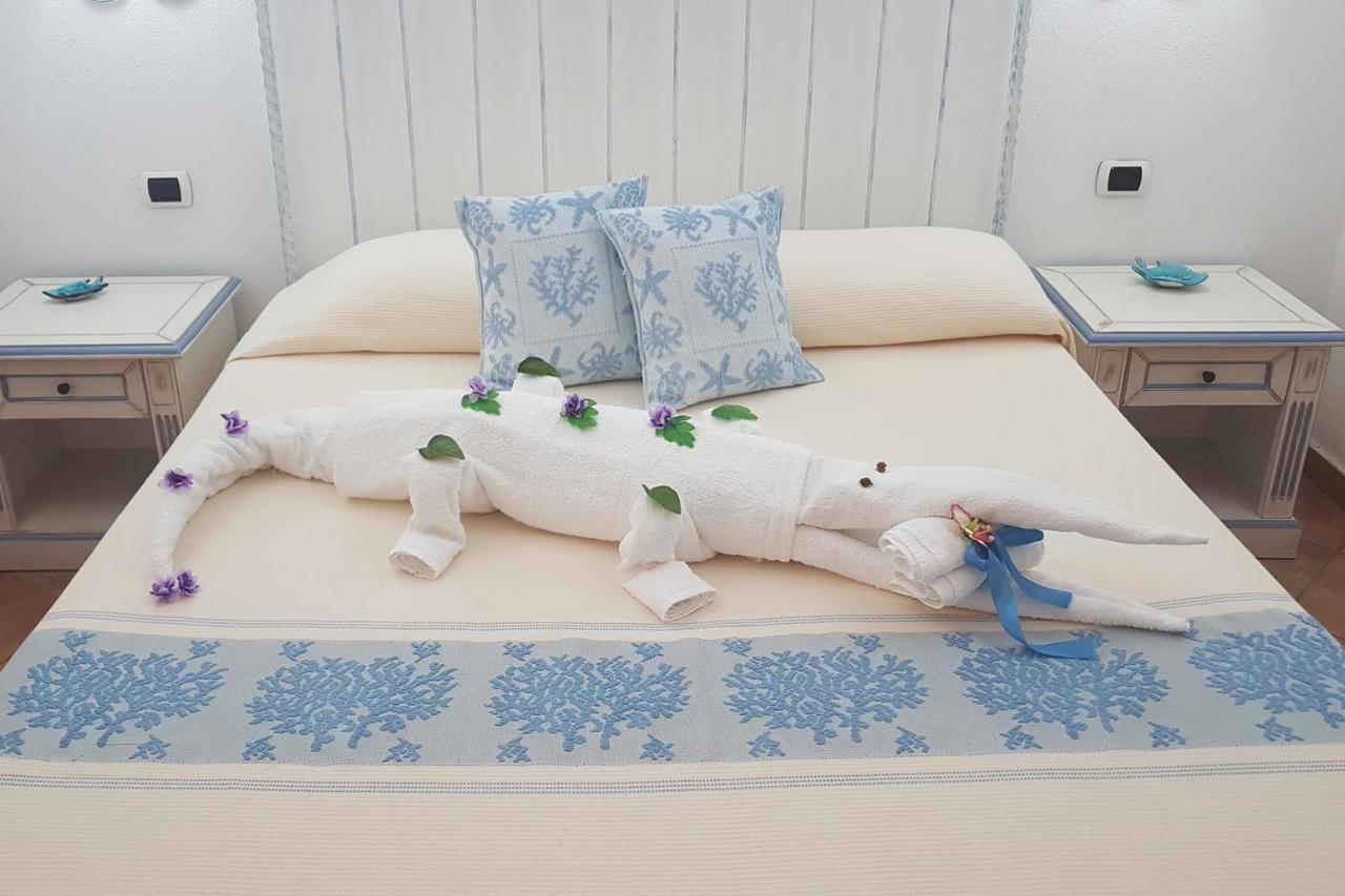 Guest House Villabianca La Maddalena  Ngoại thất bức ảnh